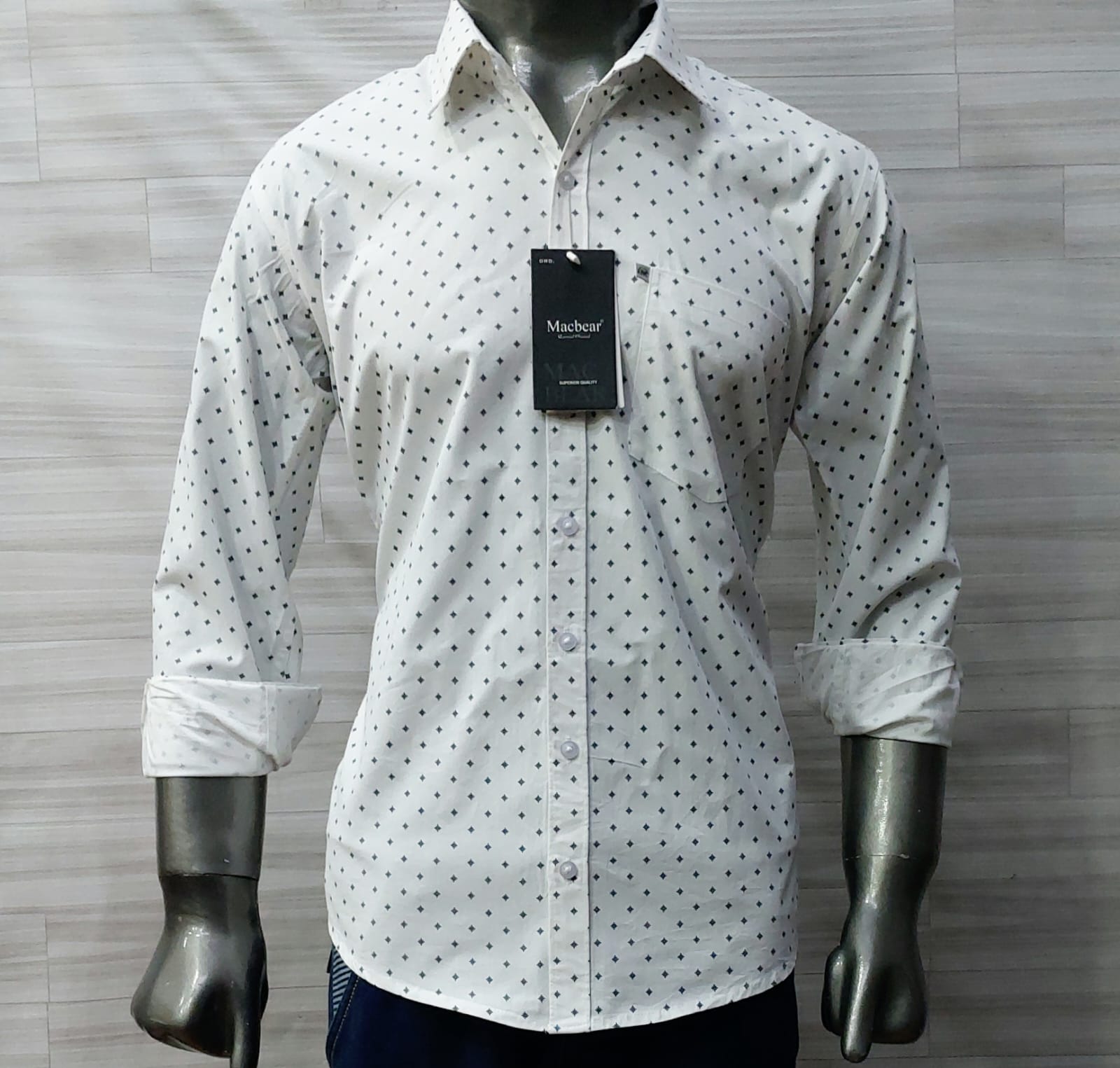 Macbear Casual dotted shirt